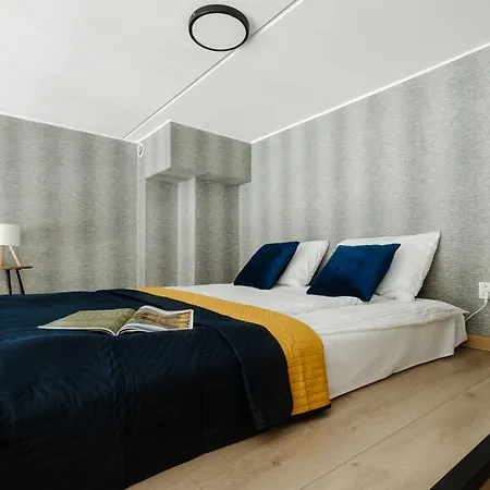 Sleep And Fly With Parking, Lotnisko, Self Check In 24-7 - - Fair Appartamento Breslavia