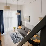 Appartement Sleep And Fly With Parking, Lotnisko, Self Check In 24-7 - - Fair *